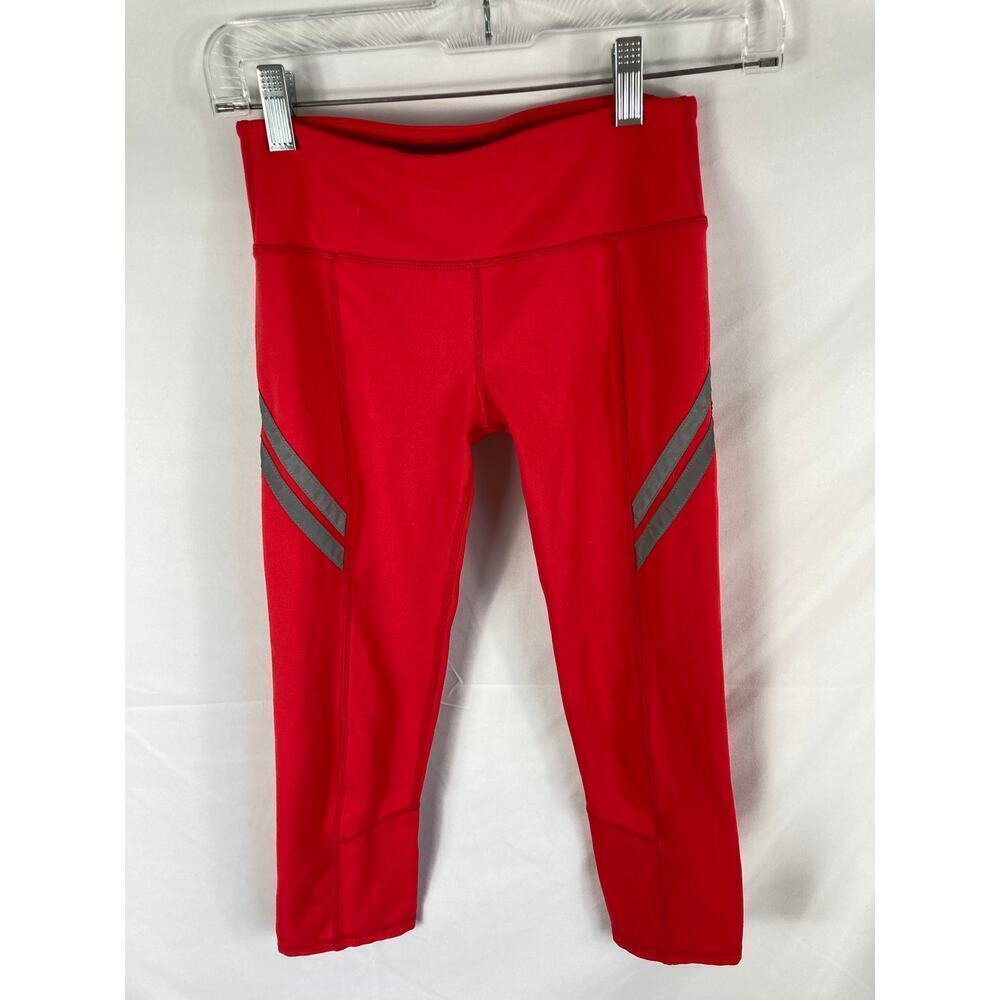 Fabletics High Impact Aria Capri Women's Size XXS Reflective Tape